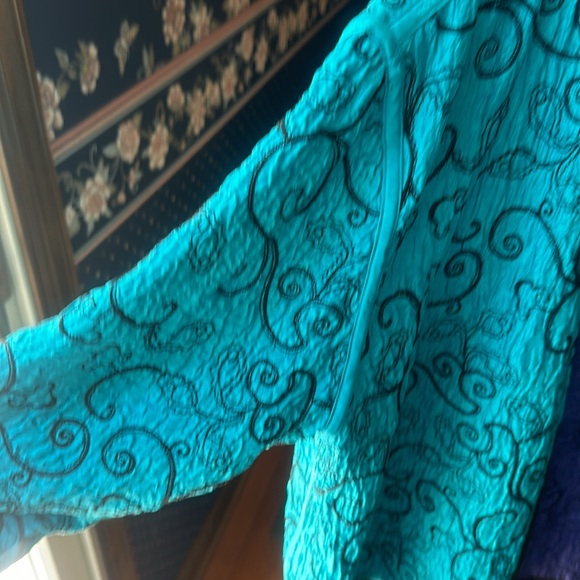 Ladies reversible embroidered jacket XXL - Picture 6 of 8